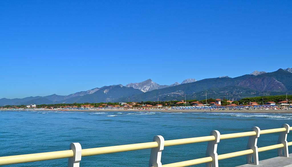 Hotel Villa Fiorisella Marina di Massa Eksteriør bilde