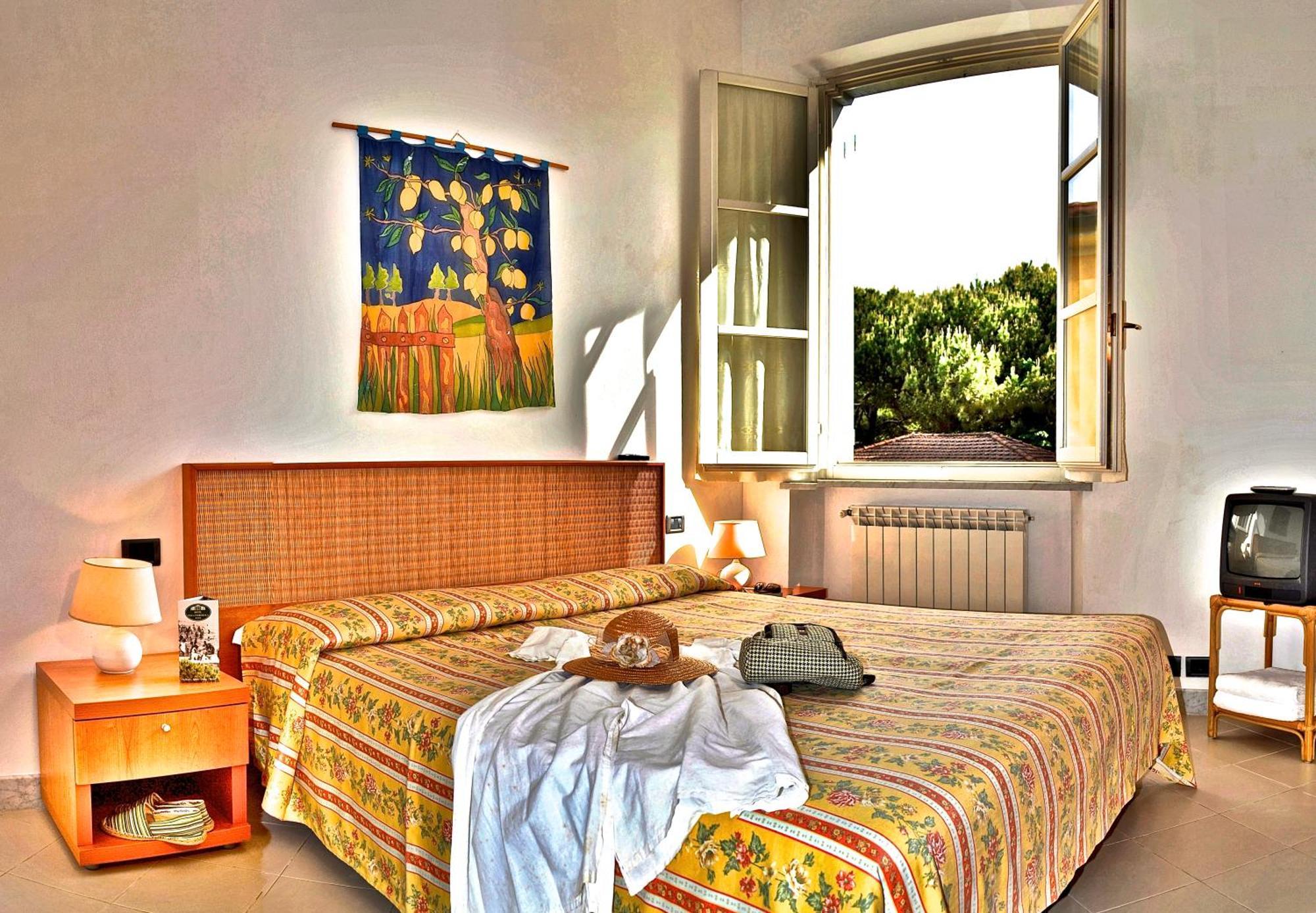 Hotel Villa Fiorisella Marina di Massa Eksteriør bilde